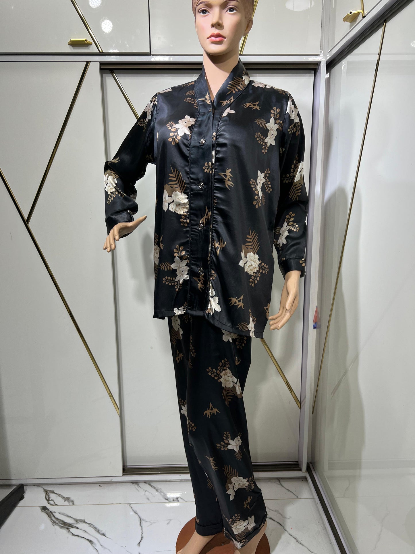MasterMindswear Fabric slik Night dress Itme num ly 101