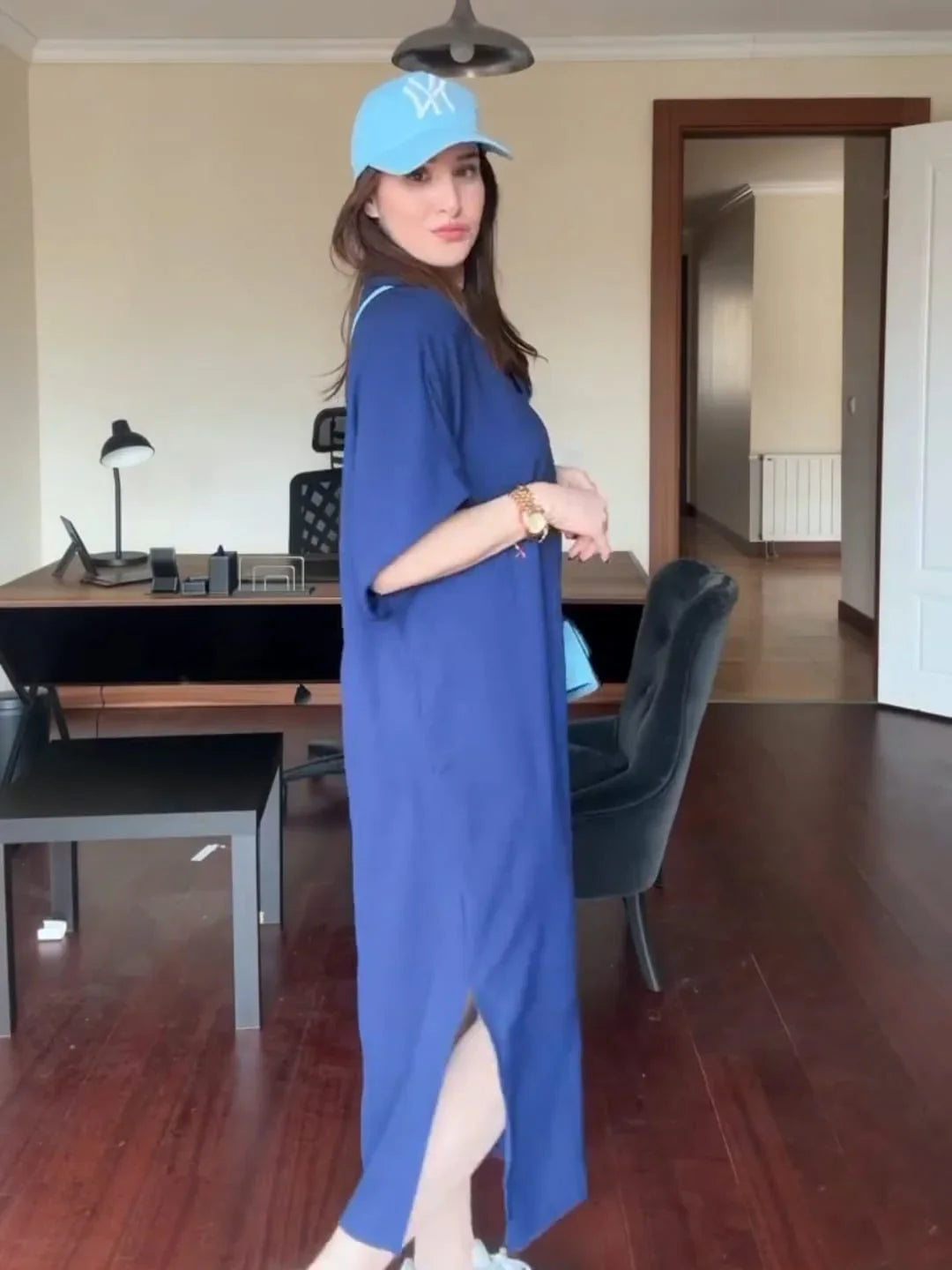 CH-569 EasyFlow Loose-Fit Top for Women | Mastermindswear