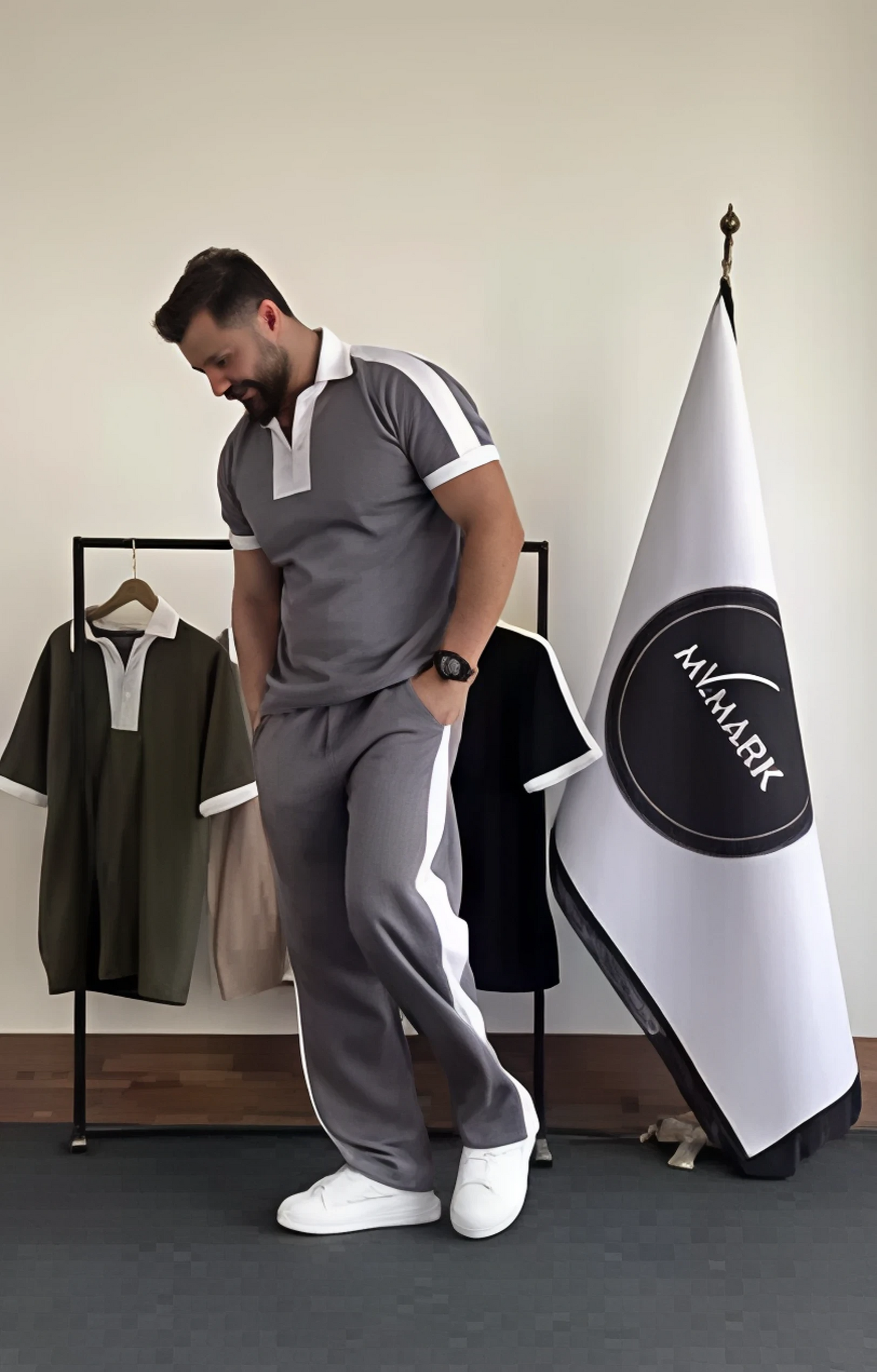 Li-39 Contrast Panel Tshirt & Trouser