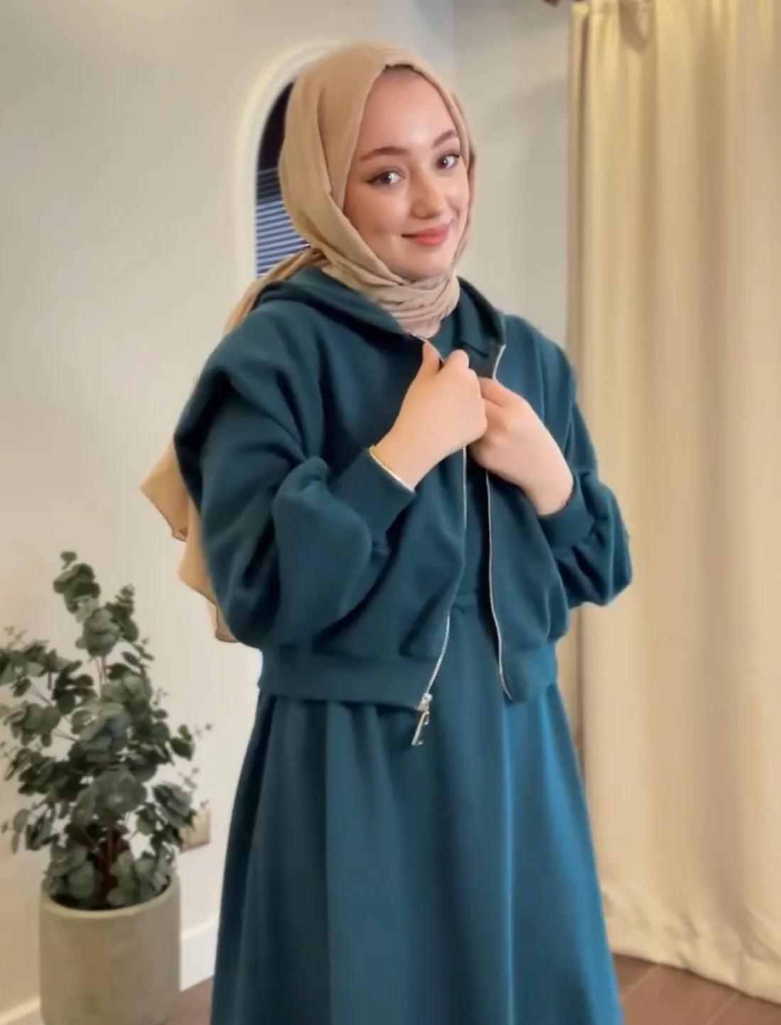 CH-508 MasterMindswear 2 Pcs Winter Outfit Long Frock With Upper Fleece Hoodie