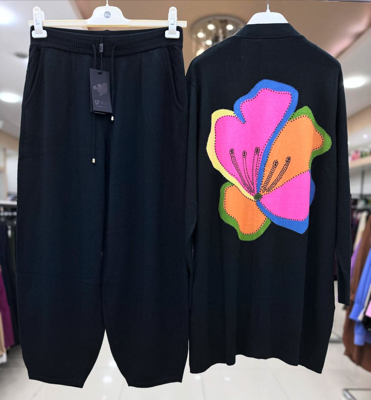CH-485 MasterMindswear Back Flower Printed Fleece Co-ord Set For Winter